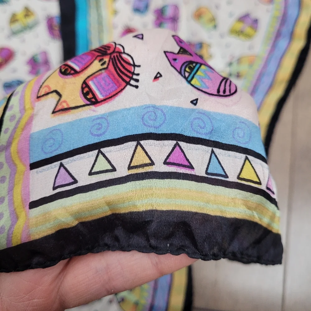 Laurel Birch style colourful silk scarf with cats - Picture 4 of 7